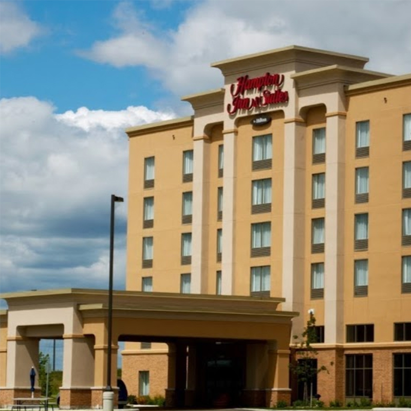 HAMPTON INN & SUITES